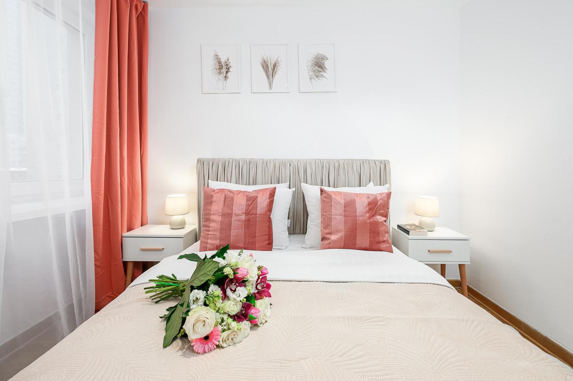 Lumina Apartment Opposite The Palace Of Culture And Science Varşovia Exterior foto